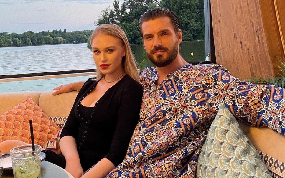 Gina Chirilă și Bogdan Vlădău, la doar un pas de divorț? Modelul a șters toate pozele cu soțul ei: &bdquo;Toate femeile frumoase sunt &icirc;nșelate&rdquo;